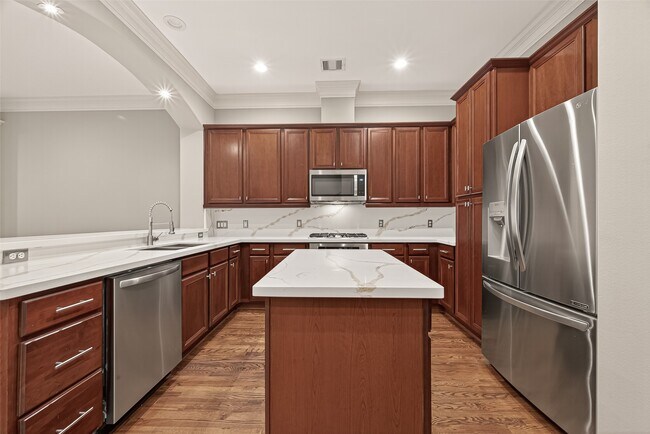 Building Photo - 232 Detering St