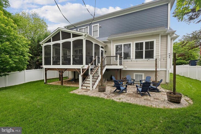 Building Photo - 6636 Gordon Ave