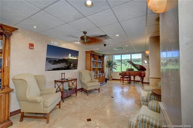 Building Photo - 9500 S Ocean Dr