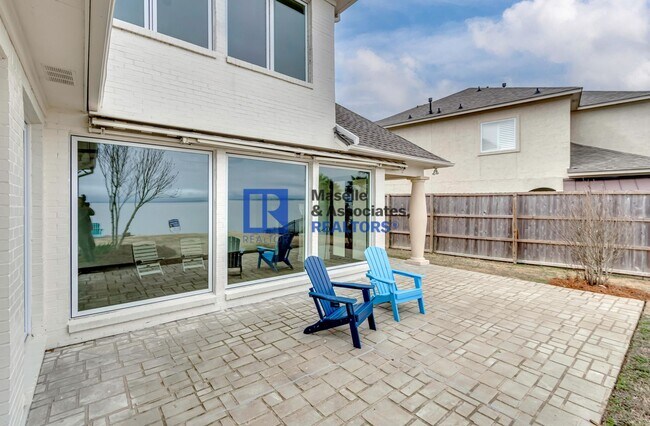 Building Photo - 1418 Windrose Dr