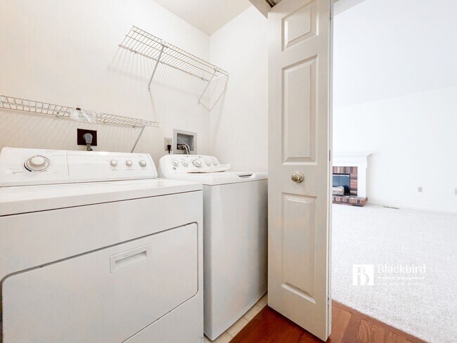 Building Photo - 15412 Overlea Ct