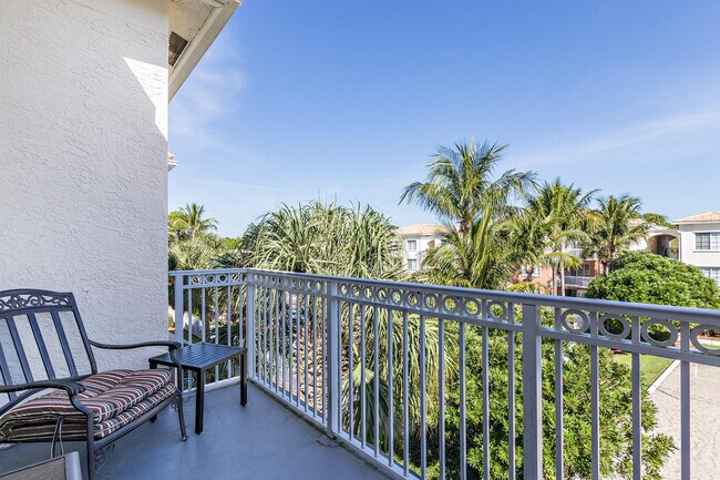 Building Photo - 5308 Myrtlewood Cir E