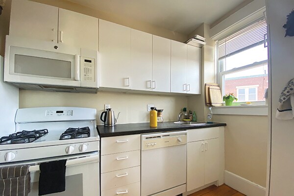 Building Photo - 257 Washington St