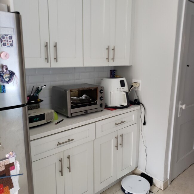 Building Photo - 2317 29th Ave