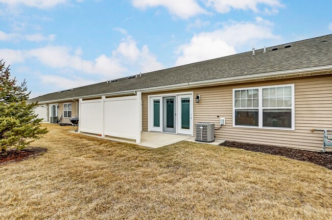 Building Photo - Victory Place Villas - 2 Bedroom, 2 Bathroom