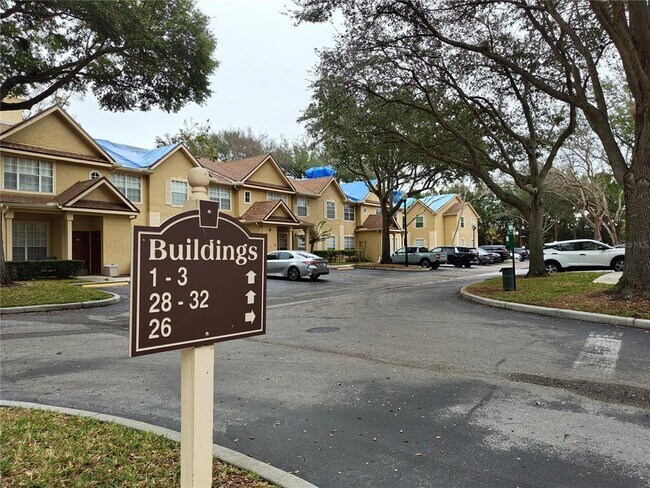 Building Photo - 826 Grand Regency Pointe