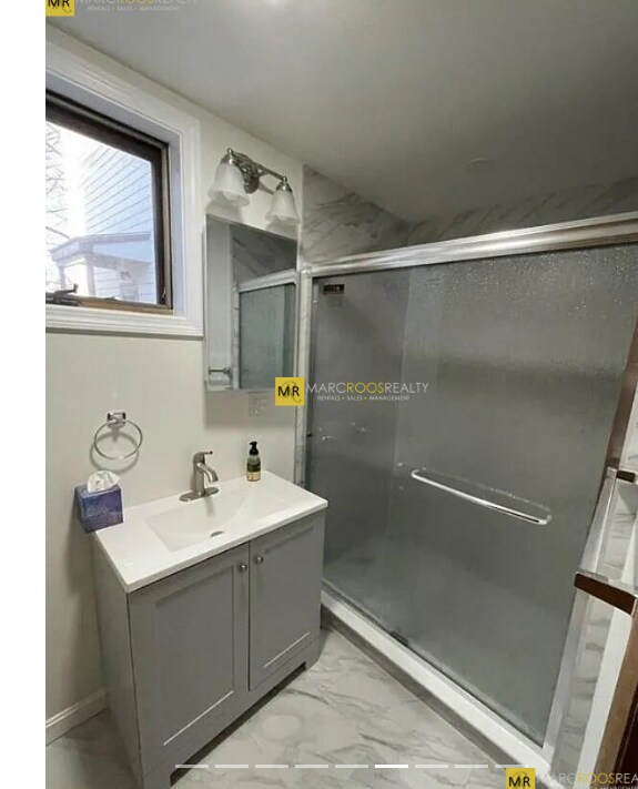Building Photo - 161 Otis St
