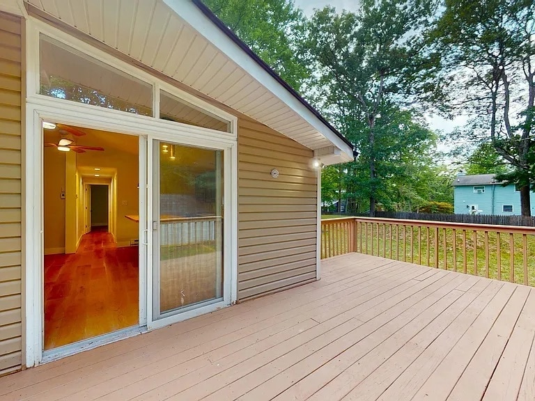 Building Photo - 107 Hickory Rd