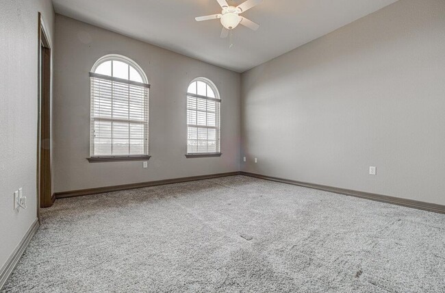 Building Photo - 11825 Terraza Cir