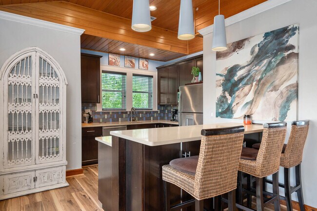 Building Photo - 113-112 12th Ave