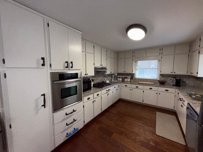 Building Photo - HOME FOR RENT IN ARAB, ALABAMA!