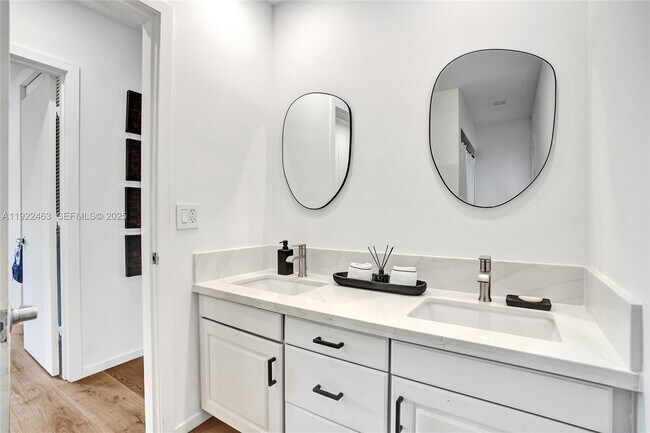 Building Photo - 7941 SW 143rd St