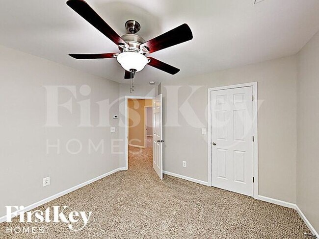 Building Photo - 15535 Lakepoint Forest Dr