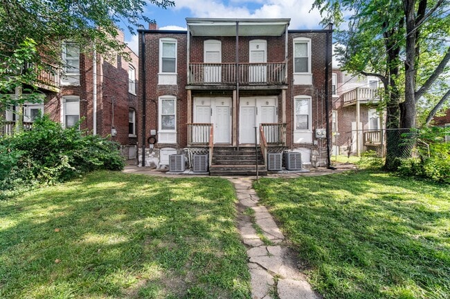 Building Photo - 4922-24 Wise