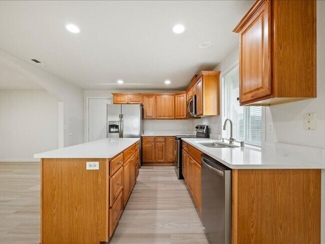 Building Photo - 7912 Quadra Dr