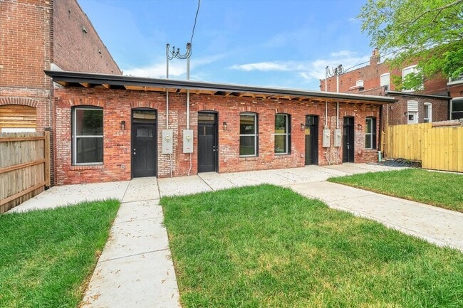 Building Photo - 3326 Michigan Ave