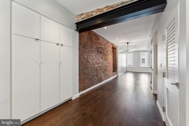 Building Photo - 3214 M St NW