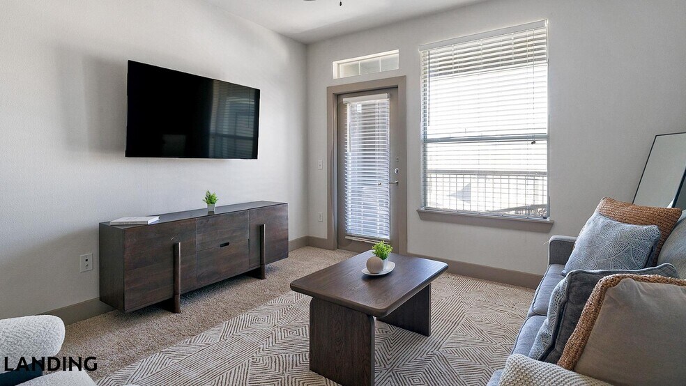 Building Photo - 4115 Louetta Rd