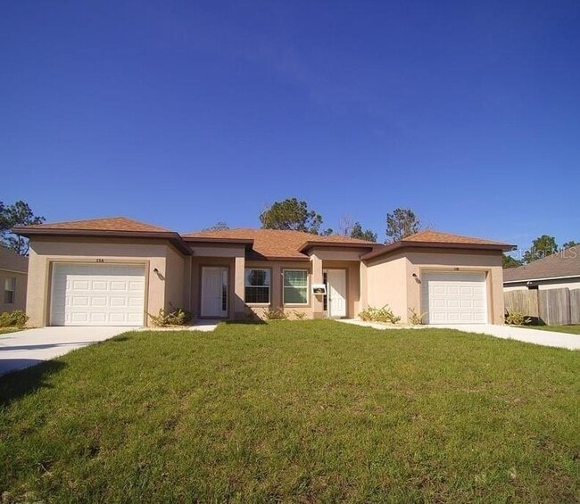 Primary Photo - 13 Wood Amber Ln