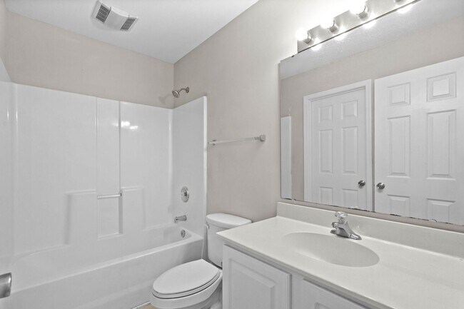 Building Photo - 3BR Townhome Carolina Forest – GREAT PRICE - Community Pool/Lake View