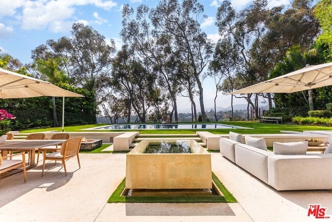 Building Photo - 797 Amalfi Dr