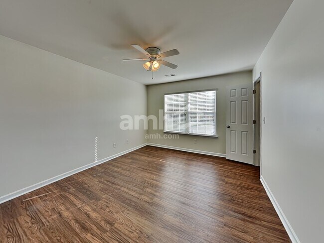 Building Photo - 304 Trout Valley Rd