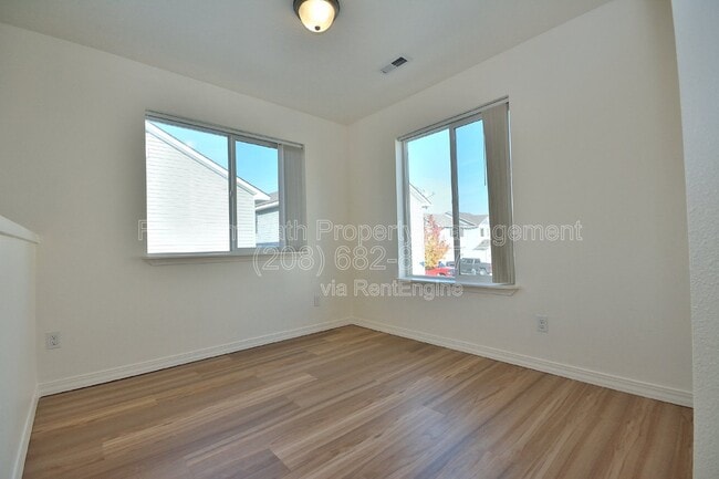 Building Photo - 7830 Mather Ct