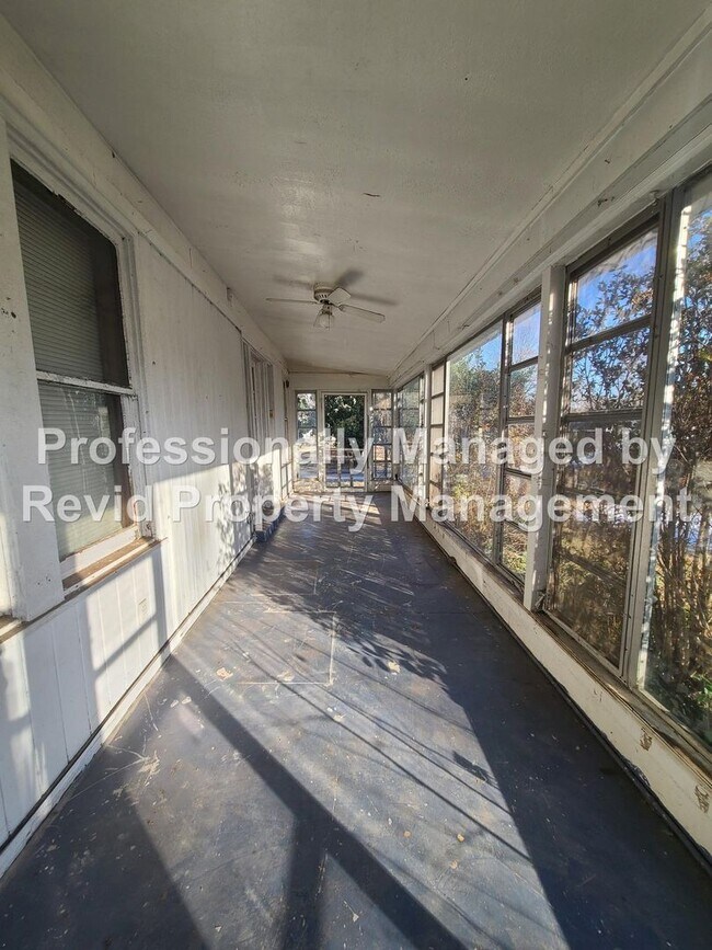 Building Photo - 3712 Marion Ave
