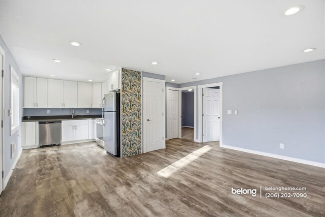 Building Photo - 20024 30th Ave S