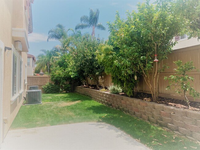 Building Photo - Coming Soon…..Beautiful 5BR/3BA 2-story Home in Gated Community! Pool, Spa, Tot lot!