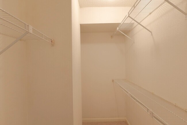 Building Photo - 1311 Antoine Dr