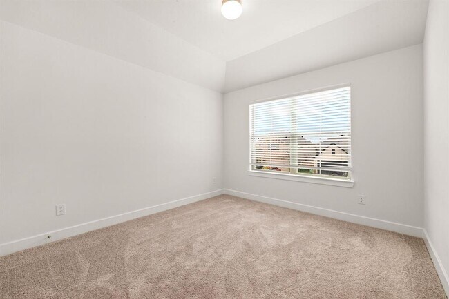 Building Photo - 801 Laguna Grn Ln