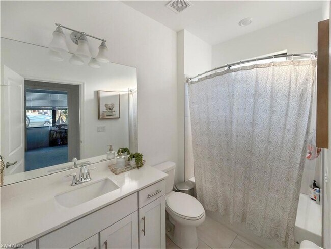 Building Photo - 18347 Ridgeline Dr