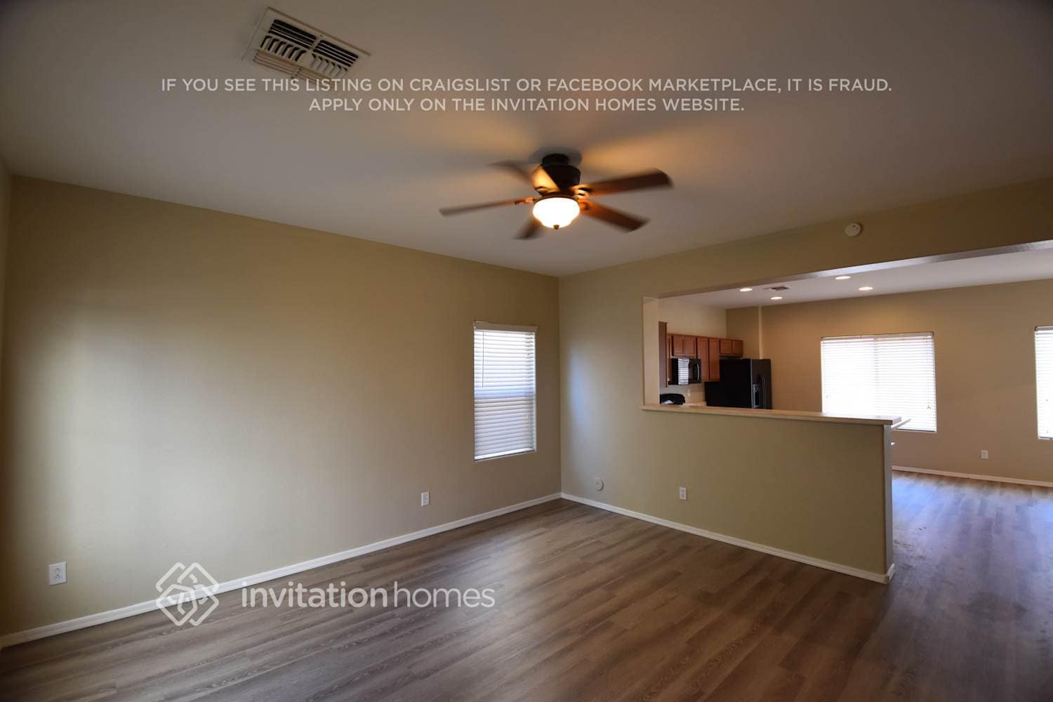 Building Photo - 5753 W Siesta Way