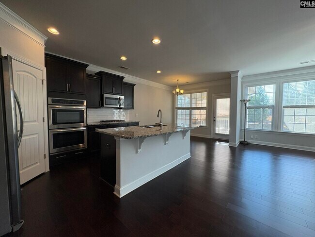 Building Photo - 178 Thacher Lp