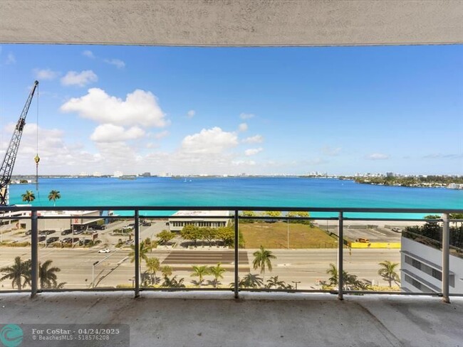 Building Photo - 7901 Hispanola Ave