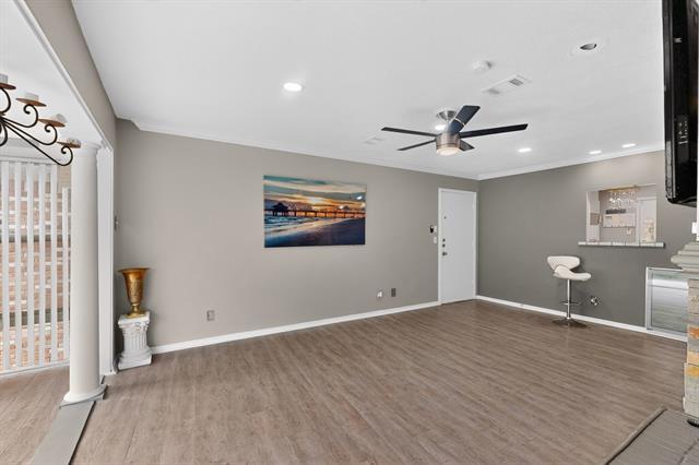 Building Photo - 7812 Royal Ln