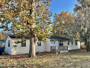 Building Photo - 13625 Hollings St