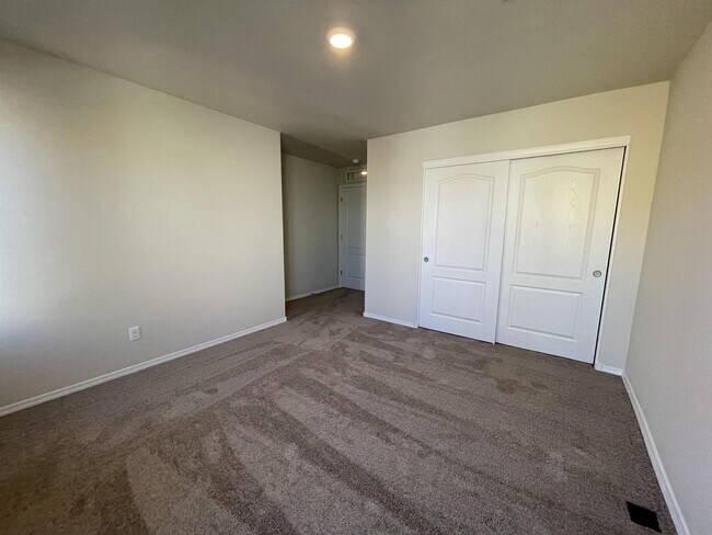 Building Photo - 1515 Borrego Dr SE