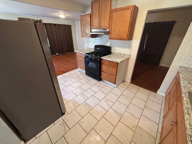 Building Photo - Tulsa Single Family Home for Rent 3 beds 2 bath