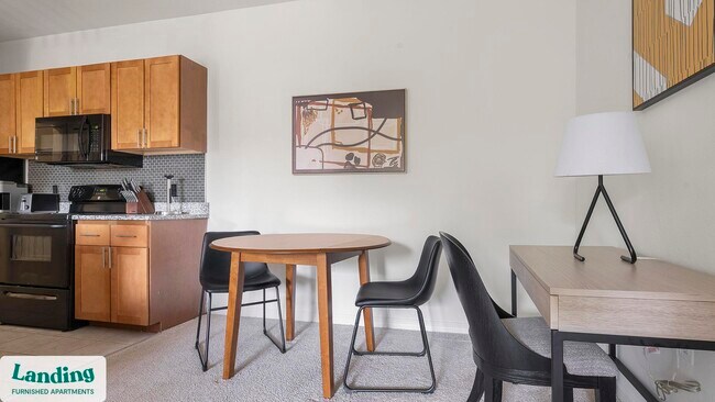 Building Photo - 1505 Fort Clarke Blvd