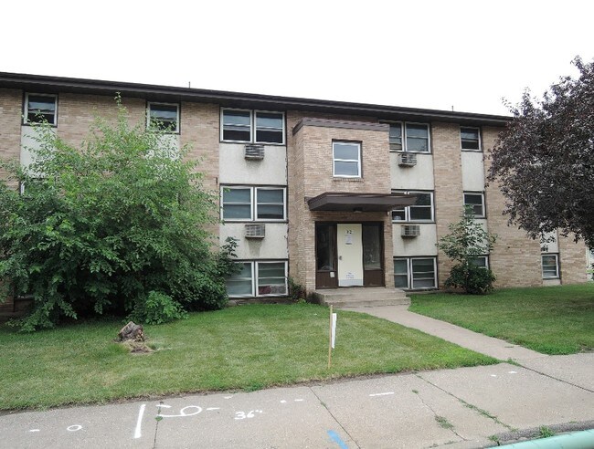 Building Photo - 1321 44th Ave N