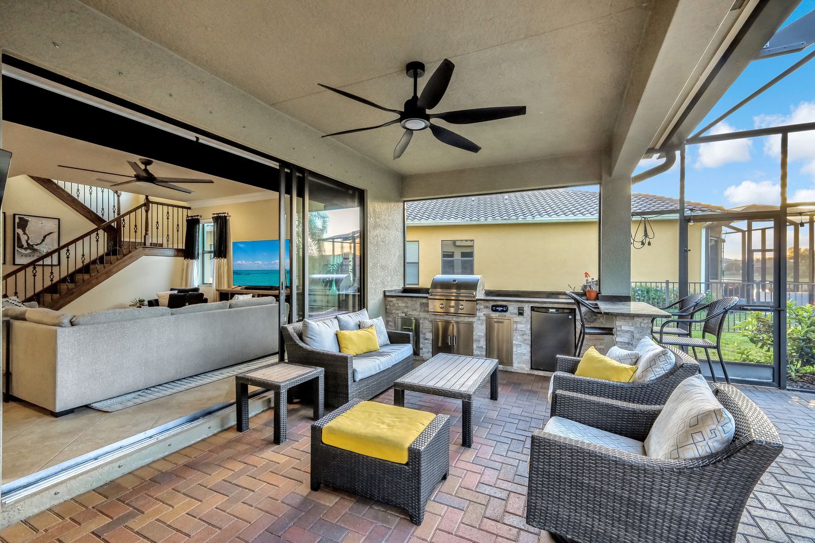 Building Photo - 11732 Meadowrun Cir