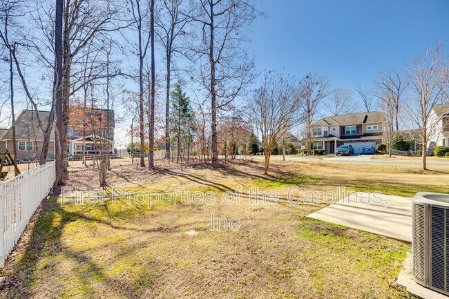 Building Photo - 3000 Sewee Ln