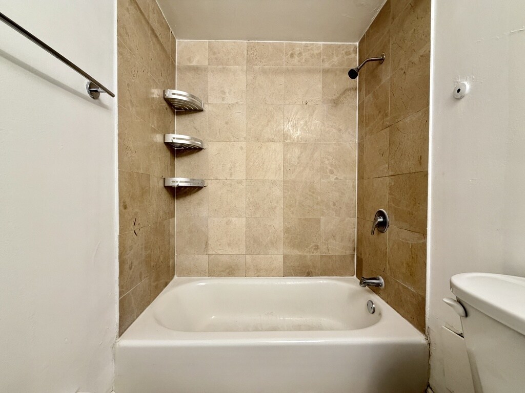 Building Photo - 4180 N Marine Dr