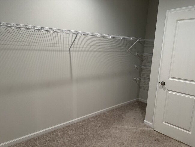 Building Photo - 964 Longleaf Dr