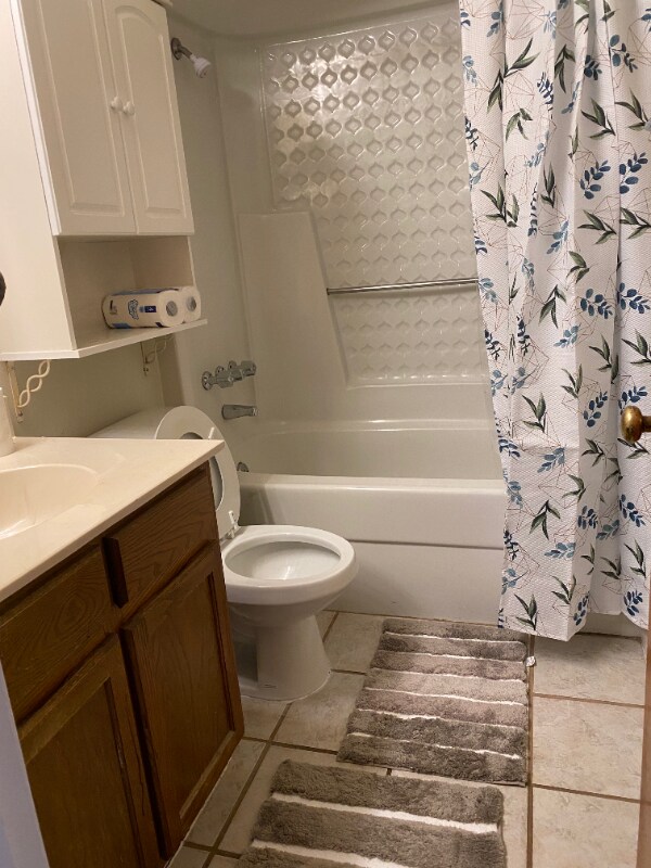 Building Photo - 2009 Greene St