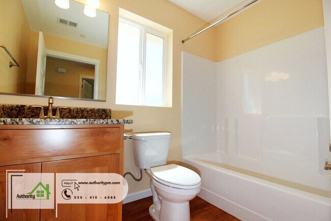 Building Photo - 9657 Swasey Dr