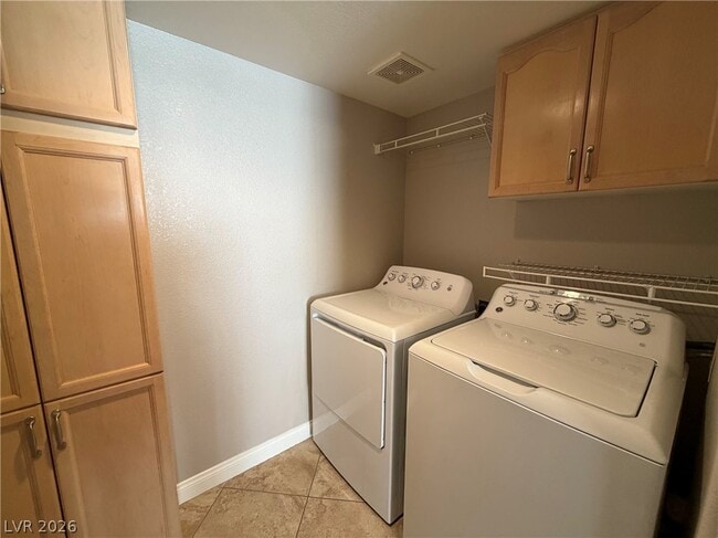 Building Photo - 9655 Silver City Dr