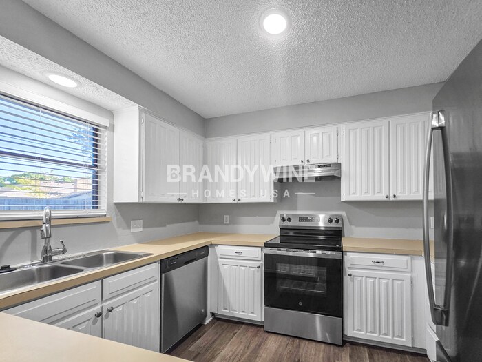 Building Photo - 1801 Briar Run